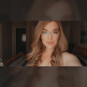 Meet your Posher, Candace